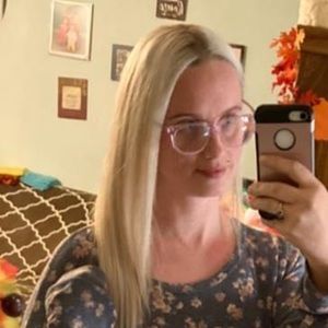 Meet your Posher, Holly